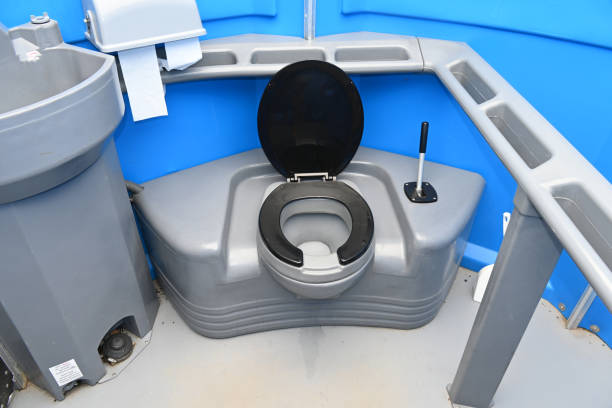Best Portable toilet rental cost  in Batesville, TX